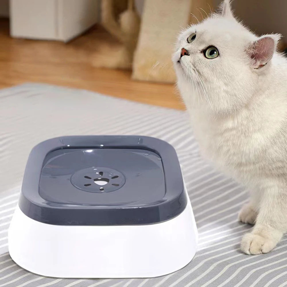 HydroTravel Pet Bowl: Splash-Free Hydration